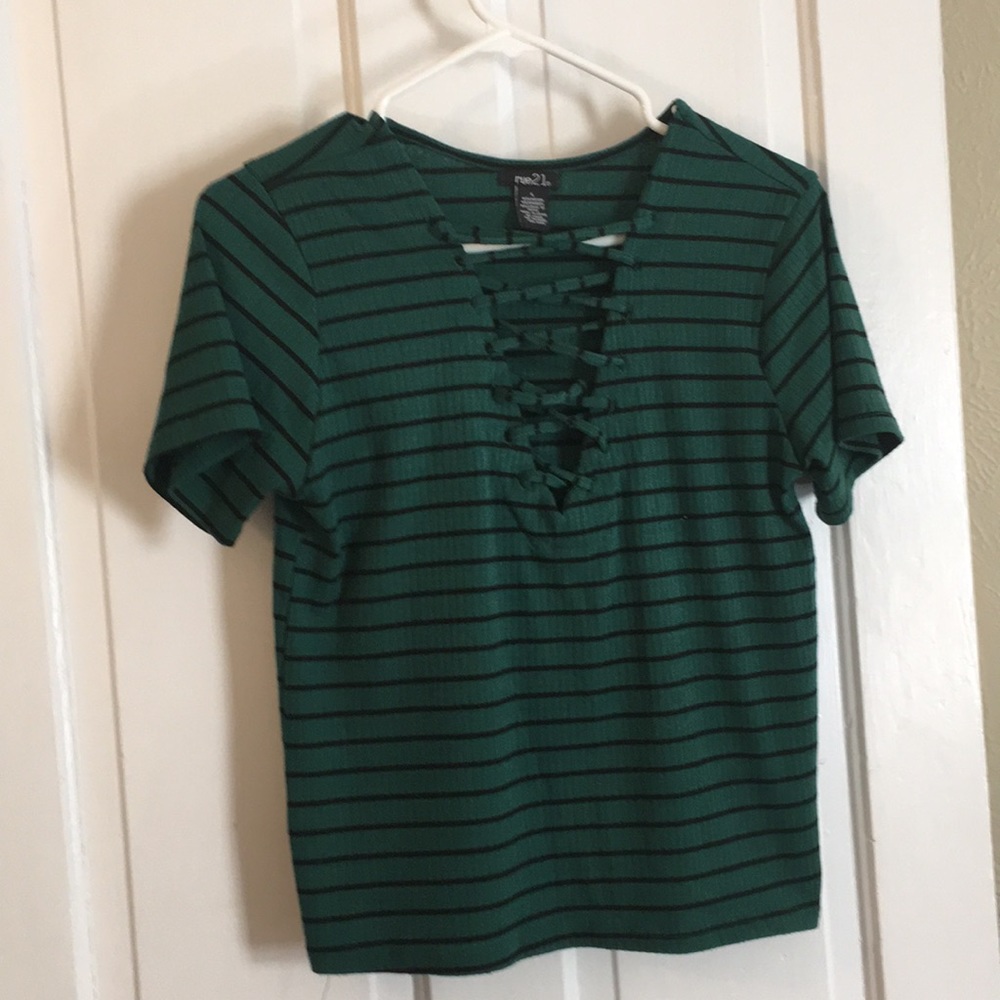 Rue 22 shirt